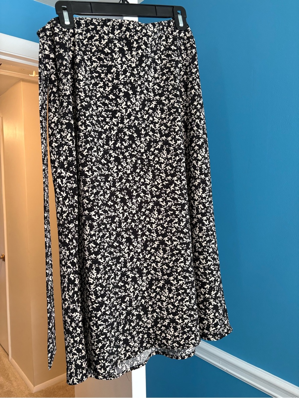 Rachel Zoe Black and White Floral Tie-Waist Skirt